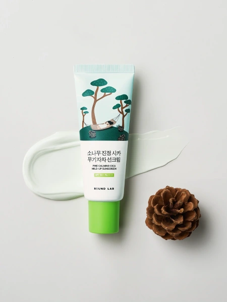 Round Lab Мягкий солнцезащитный крем с сосной и центеллой для проблемной кожи Pine Calming Cica Mild-Up Sunscreen 40 мл фото 3