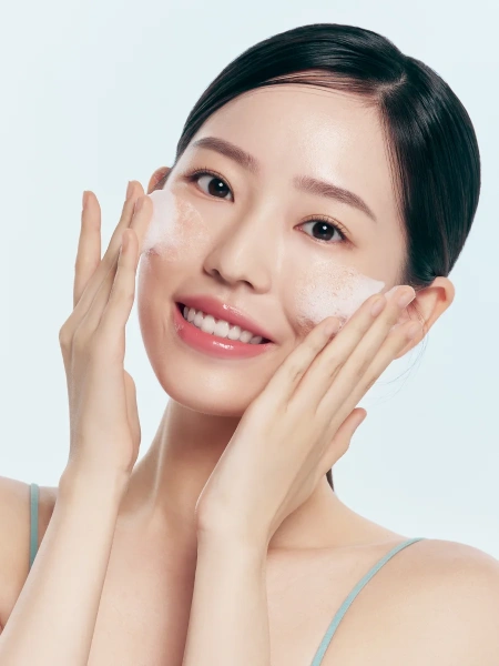 Round Lab Очищающий гель с морской водой 1025 Dokdo Cleansing Gel 150 мл фото 2