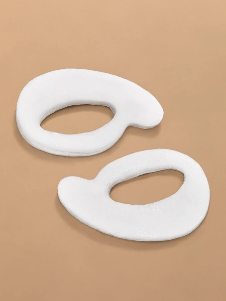 Тканевые патчи для век с кофеином и пептидами