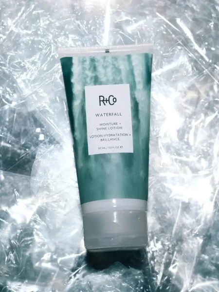 R+Co Увлажняющий лосьон для блеска «Водопад» Waterfall Moisture + Shine Lotion 147 мл фото 5