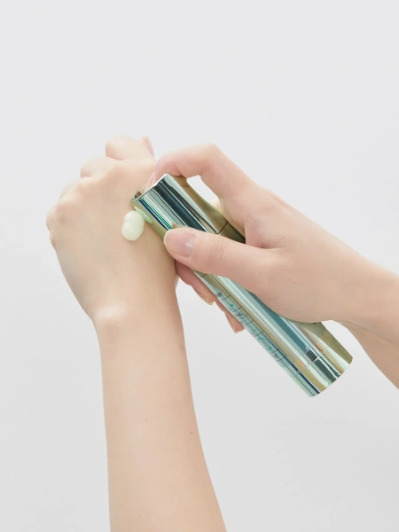 VT Cosmetics Бустер-сыворотка с микроиглами и ретинолом Reti-A Reedle Shot 300 50 мл фото 4