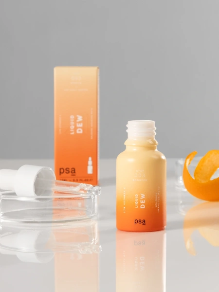 PSA Антиоксидантный бустер с 17% витамина С для сияния и ровного тона Liquid Dew 17% Vitamin C Glow Recovery Booster 15 мл фото 11