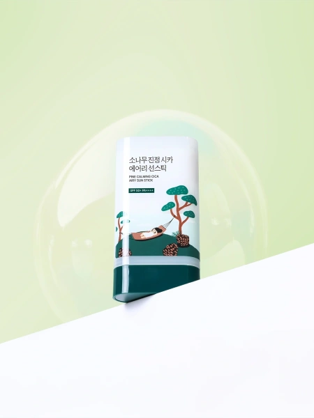 Round Lab Солнцезащитный стик с сосной и центеллой для проблемной кожи Pine Calming Cica Airy Sunstick 19 гр фото 4