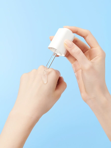 UIQ Охлаждающая сыворотка с ПДРН для сужения пор Biome Remedy Pore Reset PDRN Serum 30 мл фото 2