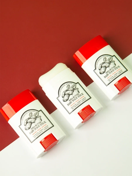 Sungboon Editor Отшелушивающий стик для ног с салициловой кислотой и маслом ши Shea Butter Baby Foot Stick 20 гр фото 5