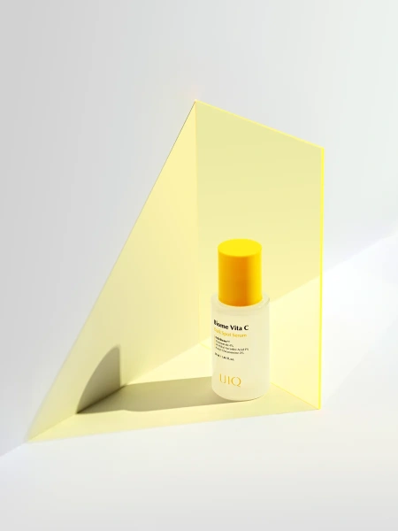 UIQ Осветляющая сыворотка с витамином С Biome Vita C Dark Spot Serum 30 мл фото 8