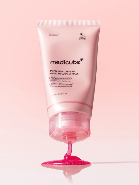 Medicube Лимфодренажная ночная маска-плёнка с ПДРН и кофеином PDRN Pink Caffeine Night Wrapping Mask 75 мл фото 4