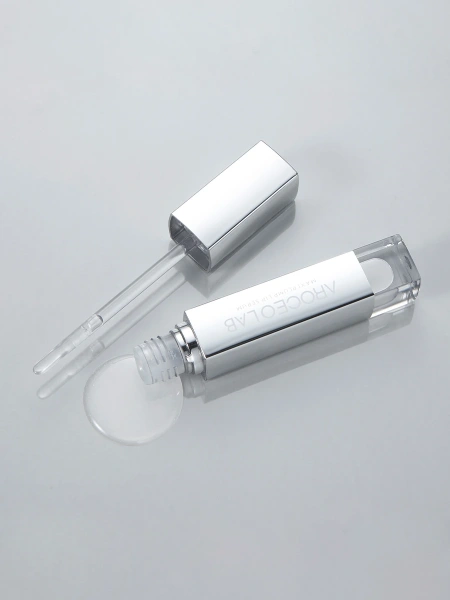 Arocell Сыворотка-блеск с эффектом увеличения объема губ – прозрачный Maxi Plump Lip Serum – Clear 2.5 гр фото 5