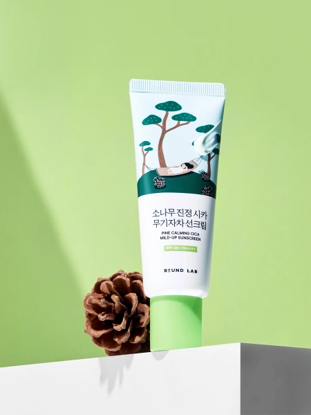Round Lab Мягкий солнцезащитный крем с сосной и центеллой для проблемной кожи Pine Calming Cica Mild-Up Sunscreen 40 мл фото 6