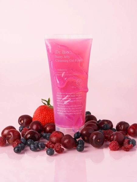 Dr. Bio Очищающий гель-желе для чувствительной кожи Berry Jelly Cleansing Gel Foam 200 гр фото 1