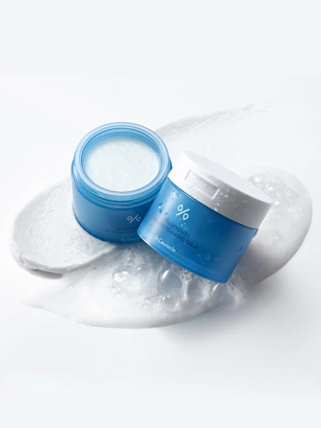 Тающий пенящийся бальзам с гиалуроновой кислотой