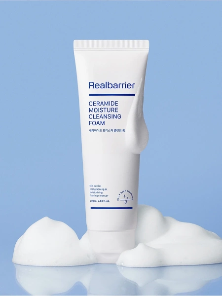 Real Barrier Кремовая очищающая пенка c керамидами Ceramide Moisture Cleansing Foam 220 мл фото 2