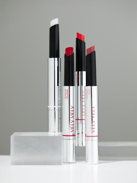 Vely Vely Тающий бальзам для объема губ – розовый Glass Lip Voluming Balm – 04 Plum Pink 1.7 гр фото 3